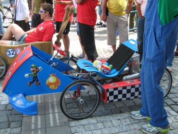 2013 Nábřeží HK, vše co má kola