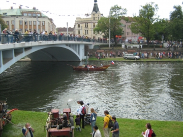 2009 Parostroje na nábřeží